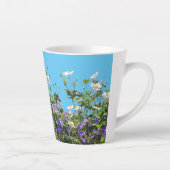 Anemone en Geranium Cust. Blauwe latte Mok (Rechts)