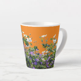 Anemone en Geranium Cust. Oranje latte Mok