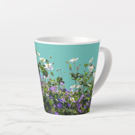 Anemone en Geranium Cust. Turqoise Latte Mok (Rechterhoek)