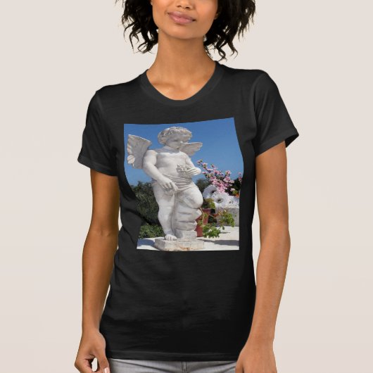 Angel-beeld in het zwart t-shirt (Voorkant)