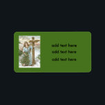 Angel Christmas Tree Cross Winter Cottage Etiket<br><div class="desc">Tijd om de feestdagen te vieren. Deze vintage kerstprint toont een engel met een kerstboom. Een winterhuisje op de achtergrond.</div>