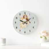 Angel die een Violin speelt op achtergrond Grote Klok (Huis)