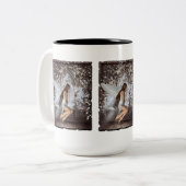 Angel en Haar hond Tweekleurige Koffiemok (Voorkant links)