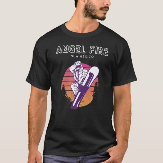 Angel Fire New Mexico Retro Snowboarder T-shirt (Voorkant)