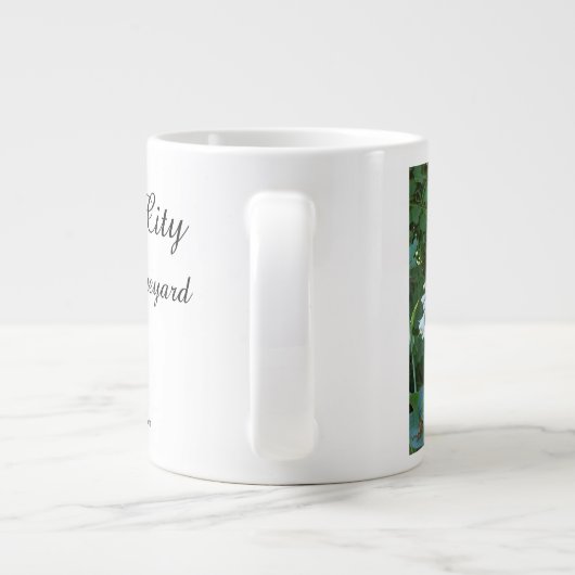 Angel in Springtime - Martha's wijntuin Grote Koffiekop (Achterkant)