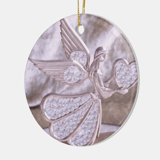 Angel met hart met hartversiering keramisch ornament (Links)