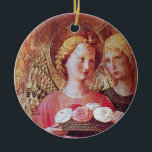 ANGEL MET ROZEN KERAMISCH ORNAMENT<br><div class="desc">Italiaans laatmeesterwerk van Fra Beato Angelico - Detail van de Perugia Triptych 1437. Italië Tempera en gouden folie. Twee engelen met gouden vleugels met een roos mand.</div>