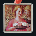 ANGEL MET ROZEN METALEN ORNAMENT<br><div class="desc">Italiaans laatmeesterwerk van Fra Beato Angelico - Detail van de Perugia Triptych 1437. Italië Tempera en gouden folie. Twee engelen met gouden vleugels met een roos mand.</div>