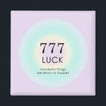 Angel Nummers 777 Luck Magneet<br><div class="desc">Het spirituele formaat van het ombre wordt ontspannen,  met engel-nummers 777,  een geluksgetal,  dat goed geluk en geluk symboliseert. Angel-nummers 7777 gradiëntkaart met betekenis en nummerverklaring. Angel nummert cadeaus.</div>