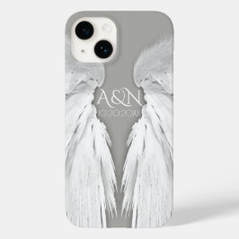 ANGEL WINGS Monogram Elegant Grey Case-Mate iPhone 14 Hoesje