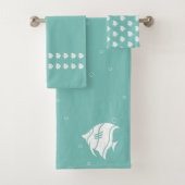 Angelfish Tidal Blauwgroen Blauw & wit kustdecor Bad Handdoek (Insitu)