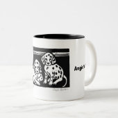 Angie's Art "Seeing Spots"-Mok Tweekleurige Koffiemok (Voorkant rechts)