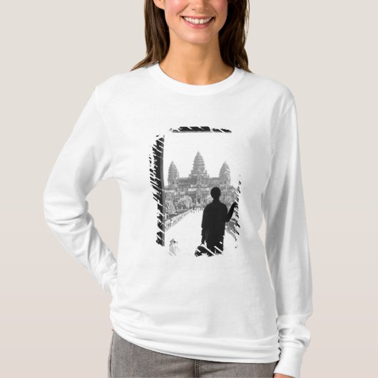 Angkor Cambodia, Doorway & Person Angkor Wat T-shirt (Voorkant)