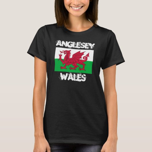 Anglesey, Wales met Welsh flag T-shirt (Voorkant)