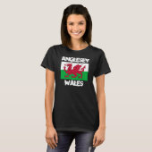 Anglesey, Wales met Welsh flag T-shirt (Voorkant volledig)