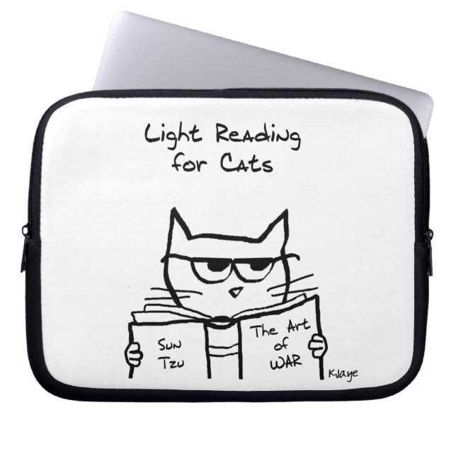 Angry Cat Plots War - Funny Cat Laptop Sleeve (Voorkant)