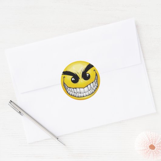Angry Happy face Ronde Sticker (Envelop)