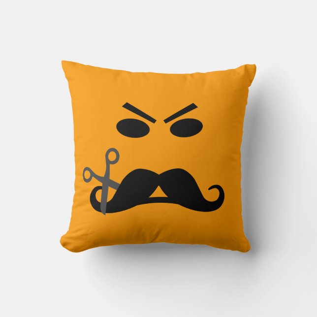 Angry Mustache, aangepast met kussens (Voorkant)