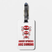Angry spinnen komen op T-Shirt Bagagelabel (Achterkant verticaal)