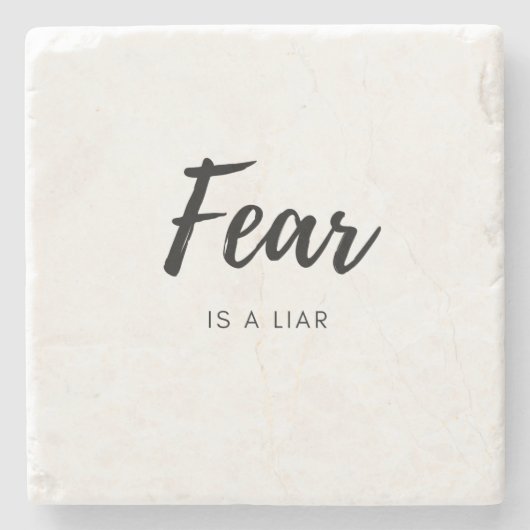 Angst is een leugenaar - Positief citaat Stenen Onderzetter (Voorkant)