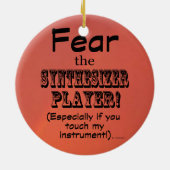 Angst voor de Synthesizer Player Keramisch Ornament (Achterkant)