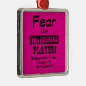 Angst voor de Synthesizer Player Metalen Ornament (Rechts)