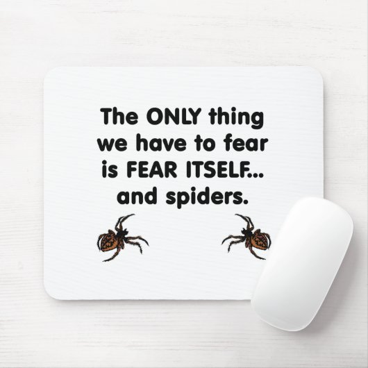 Angst voor eigen spinnen muismat (Met muis)