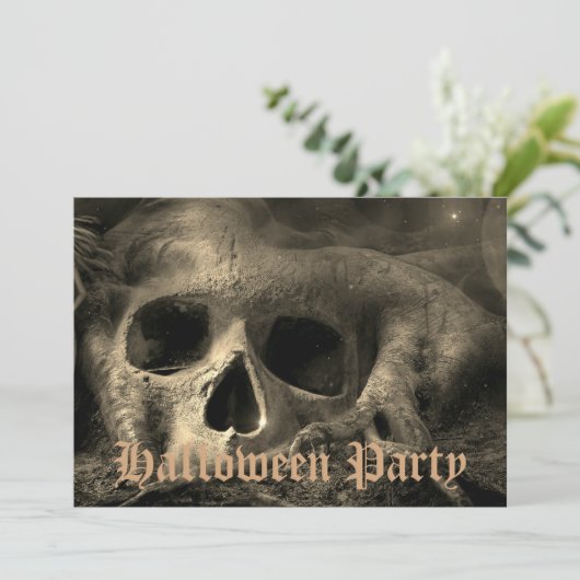Angstaanjagende Gothic Skull Halloween Party Kaart (Staand voorkant)