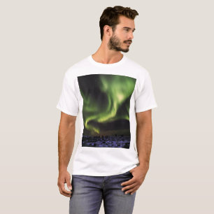 Angstaanjagende groene Aurora borealis lucht in IJ T-shirt