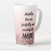 Angstig en wonderbaarlijk gemaakt Sjabloon Latte M Latte Mok (Rechterhoek)