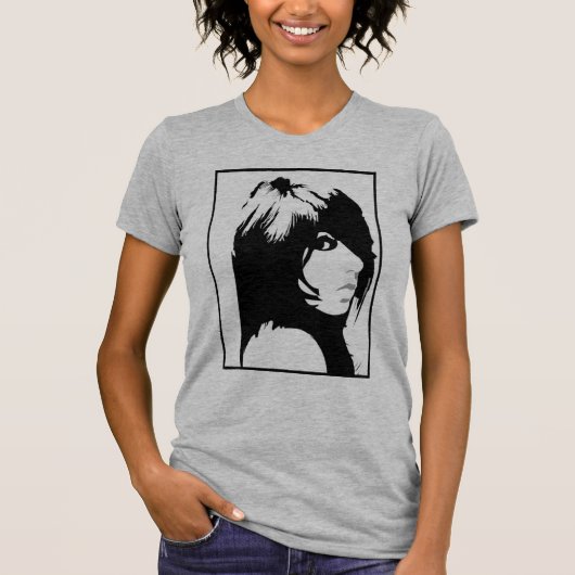Anika in zwart-wit t-shirt (Voorkant)