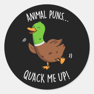 Animal Puns Quack me op Funny Duck Pun Dark BG Ronde Sticker