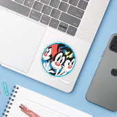 Animaniacs | Cirkel Warner Siblings Grafisch Sticker (Laptop met iPhone)