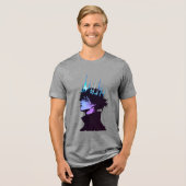 Anime King Gothic Male Portrait with Blue Crown Tri-Blend Shirt (Voorkant volledig)