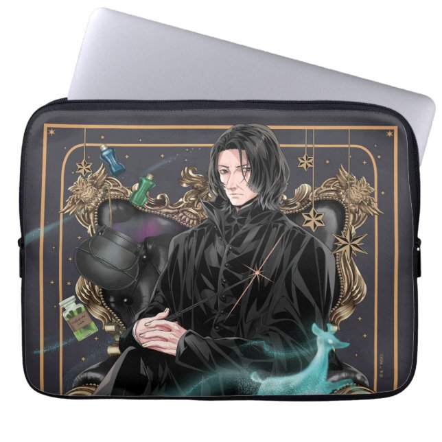 Anime Professor Severus Snape Zittend Laptop Sleeve (Voorkant)