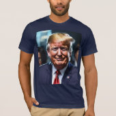 "Anime Trump: De lachende commandant T-shirt (Voorkant)