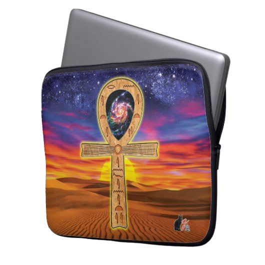 Ankh Laptop Sleeve (Voorkant Links)