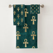 Ankh Pattern Gold op Green Bad Handdoek (Insitu)