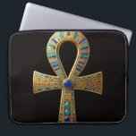 Ankh Symbol Bedeutung – Schlüssel des Lebens´8 Laptop Sleeve<br><div class="desc">Das Ankh (☥) ist ein altes ägyptisches Symbol für Leben, Unsterblichkeit und göttliche Kraft. Es wurde von Gottheiten wie Isis und Osiris getragen und steht für ewiges Leben.</div>