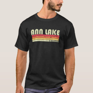 Ann Lake Minnesota Grappige Vissen Kamperen Zomer T-shirt