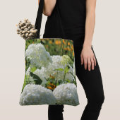 Annabelle Hydrangea Heliopsis False Sunflower Tote Bag (Dichtbij)