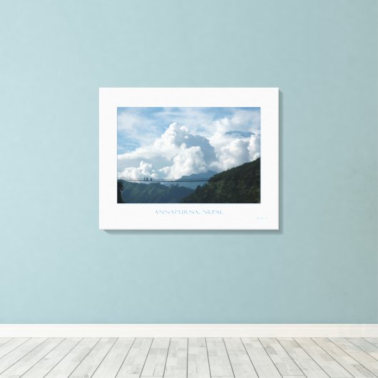 ANNAPURNA IM WOLKENMANTEL CANVAS AFDRUK (Insitu (Houten vloer))