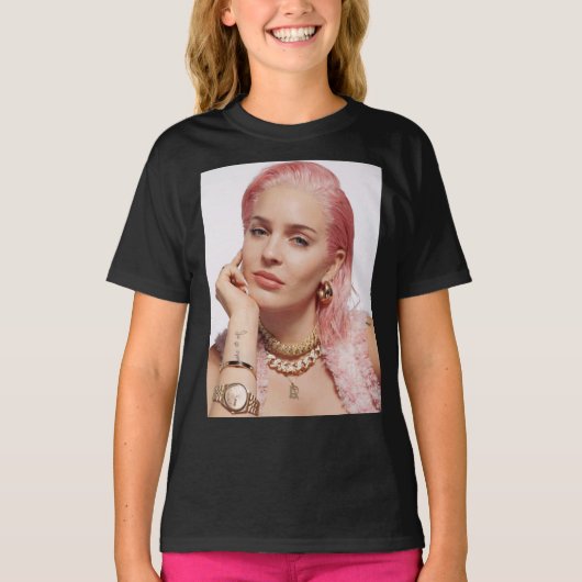 Anne Marie Classic T-Shirt (Voorkant)