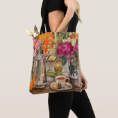 Anne's stille leven met Tea Pot en Flowers Tote Bag (Dichtbij)