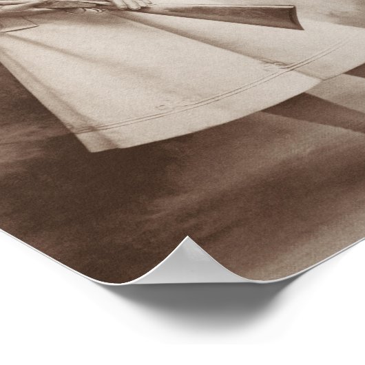 Annie Oakley Holding A Rifle - 1899 Poster (Hoek)