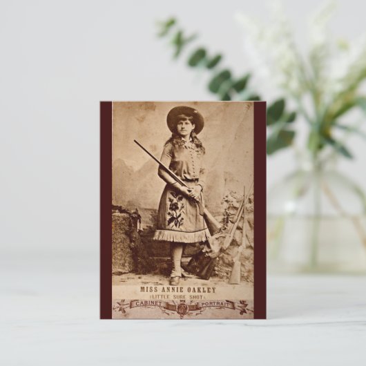 Annie Oakley Sepia Briefkaart (Staand voorkant)