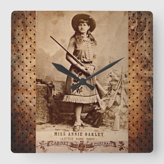 Annie Oakley Sepia Vierkante Klok (Voorkant)