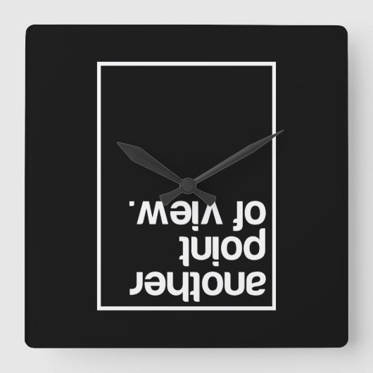 Another point of view vierkante klok (Voorkant)