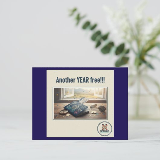 Another year free (M) Feestdagenkaart (Staand voorkant)