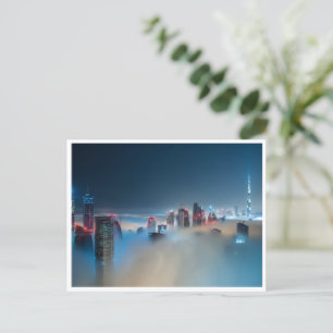 Ansichtkaart - Dubai Skyline op een nevelige schem Briefkaart